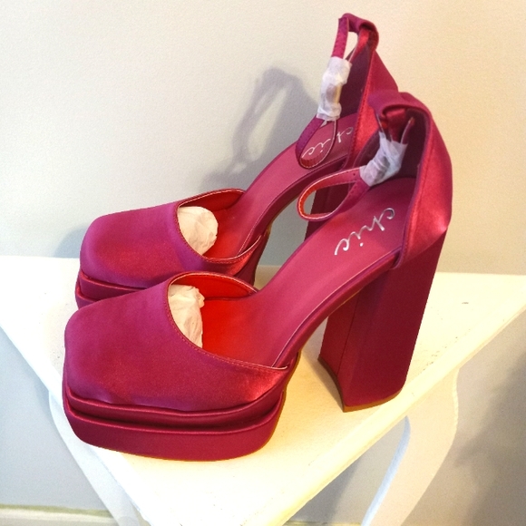 Fuchsia Platform Satin Heels - Picture 3 of 6